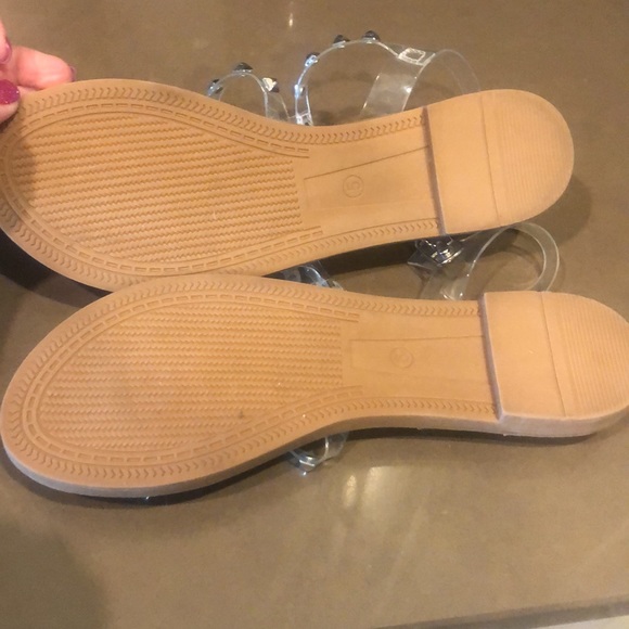 steve madden clear stud sandal with strap Brand New! SZ 7. NWT - Picture 4 of 7